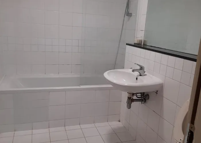 Dublin 24 Apartment *